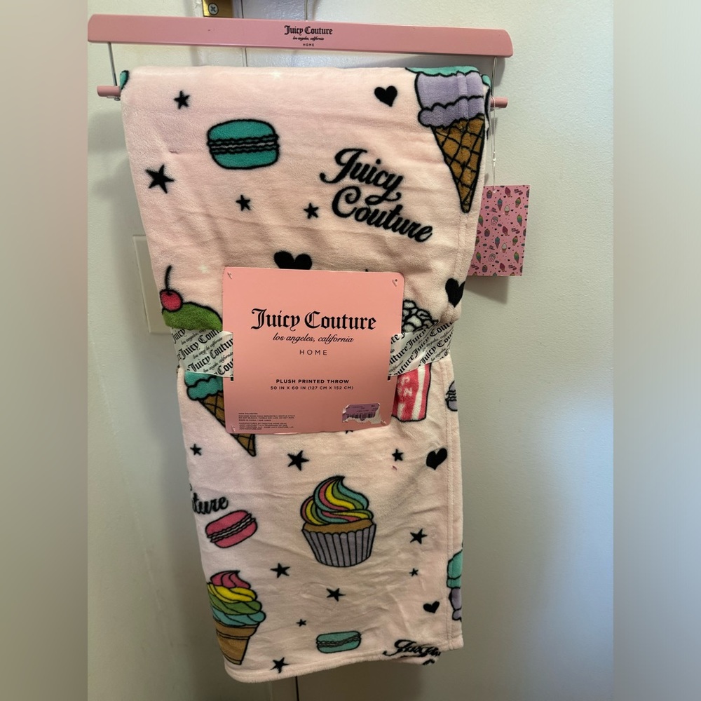 Juicy Couture Cupcake Blanket